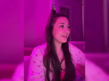 BettyBoom13  live sex cam