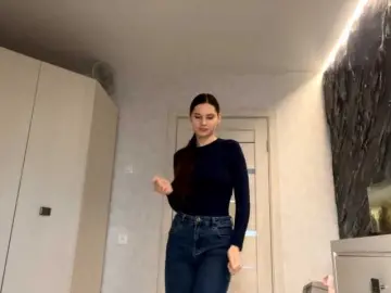 ElinOroz  live sex cam