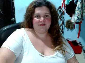 Squirtbbw  live sex cam