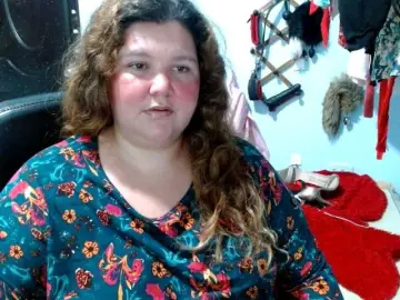 Squirtbbw  live sex cam