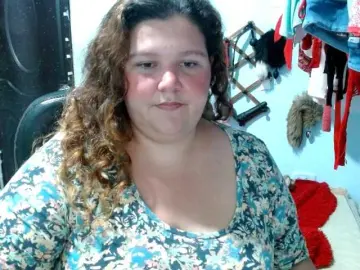 Squirtbbw  live sex cam