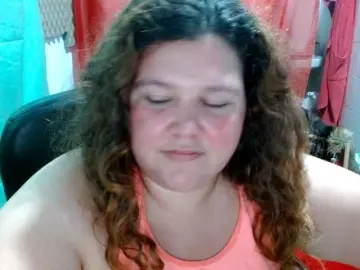 Squirtbbw  live sex cam