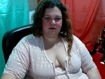 Squirtbbw  live sex cam