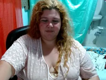 Squirtbbw  live sex cam