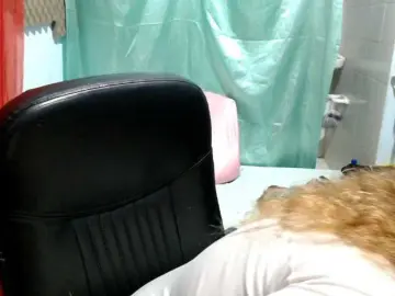 Squirtbbw  live sex cam