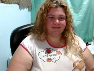 Squirtbbw  live sex cam