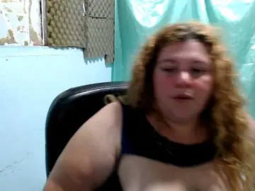 Squirtbbw  live sex cam