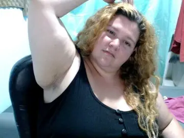 Squirtbbw  live sex cam