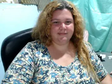 Squirtbbw  live sex cam