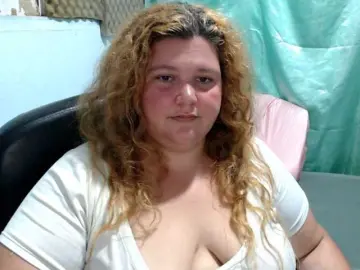 Squirtbbw  live sex cam