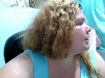 Squirtbbw  live sex cam