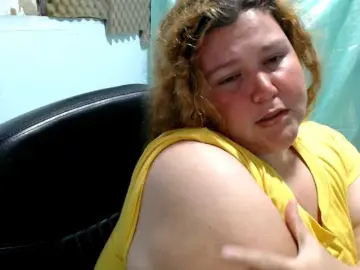 Squirtbbw  live sex cam