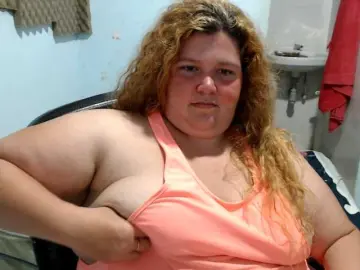 Squirtbbw  live sex cam