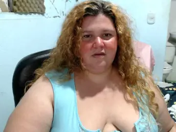 Squirtbbw  live sex cam