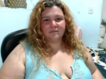 Squirtbbw  live sex cam