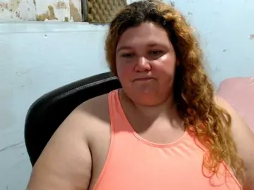 Squirtbbw  live sex cam