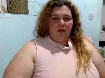 Squirtbbw  live sex cam