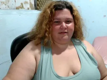 Squirtbbw  live sex cam