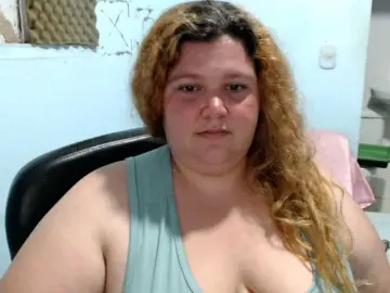 Squirtbbw  live sex cam