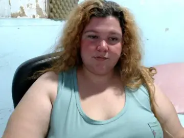 Squirtbbw  live sex cam