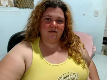 Squirtbbw  live sex cam