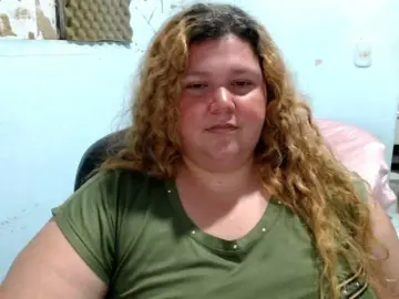 Squirtbbw  live sex cam