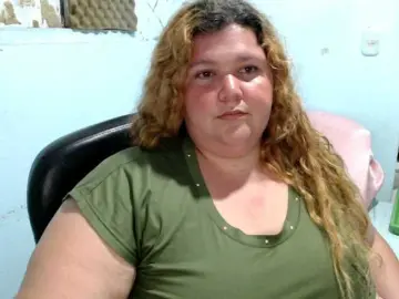 Squirtbbw  live sex cam