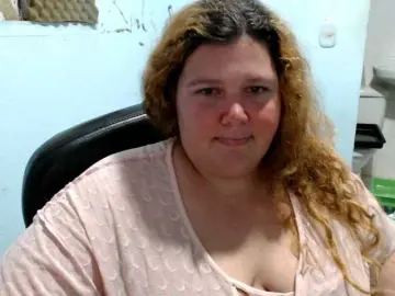 Squirtbbw  live sex cam