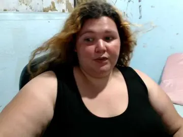 Squirtbbw  live sex cam