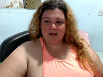 Squirtbbw  live sex cam