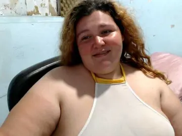 Squirtbbw  live sex cam
