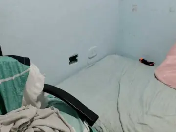 Squirtbbw  live sex cam