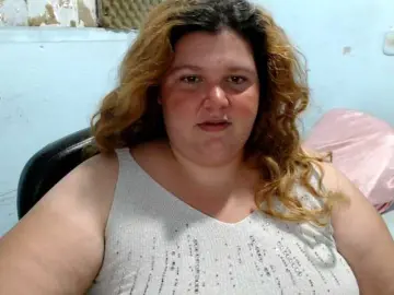 Squirtbbw  live sex cam