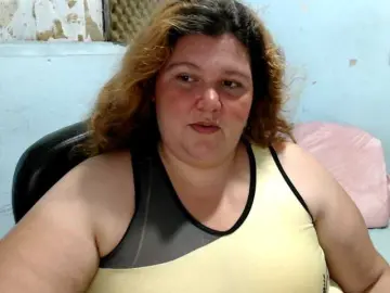 Squirtbbw  live sex cam