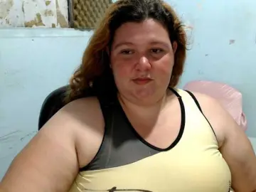 Squirtbbw  live sex cam