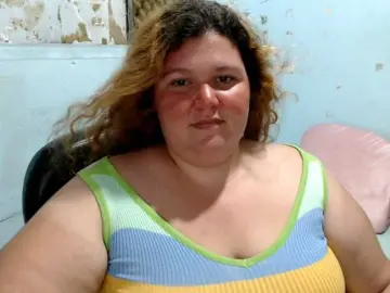 Squirtbbw  live sex cam
