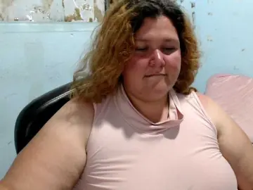 Squirtbbw  live sex cam
