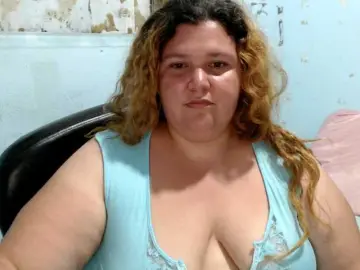 Squirtbbw  live sex cam