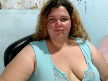 Squirtbbw  live sex cam