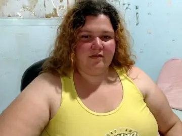 Squirtbbw  live sex cam