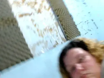 Squirtbbw  live sex cam