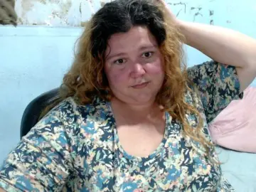 Squirtbbw  live sex cam