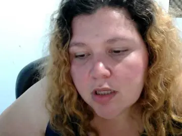Squirtbbw  live sex cam