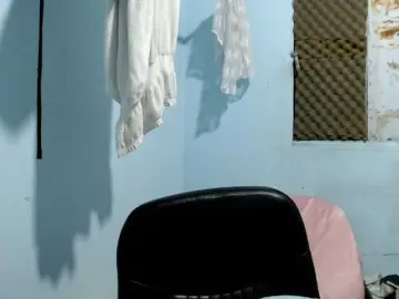 Squirtbbw  live sex cam