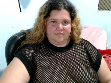 Squirtbbw  live sex cam