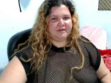 Squirtbbw  live sex cam