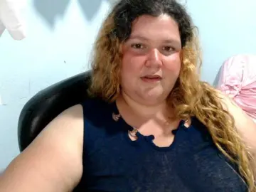 Squirtbbw  live sex cam