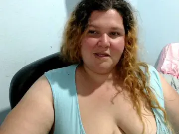 Squirtbbw  live sex cam