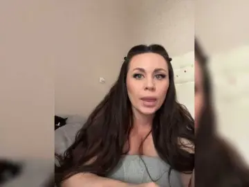 -Hennessy-  live sex cam