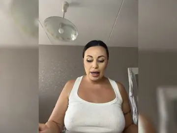 -Hennessy-  live sex cam